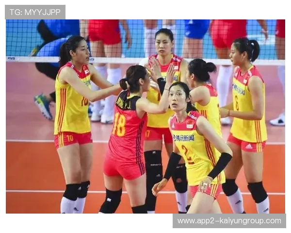中国女排横扫对手晋级决赛,引爆球迷激情 中国女排横扫对手晋级决赛,引爆球迷激情